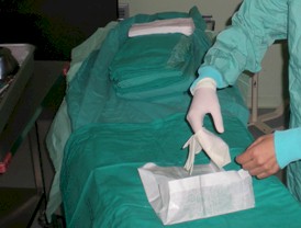 medidas_comportamiento_quirofano/colocacion_guantes_esteriles medidas_comportamiento_quirofano/colocacion_guantes_esteriles