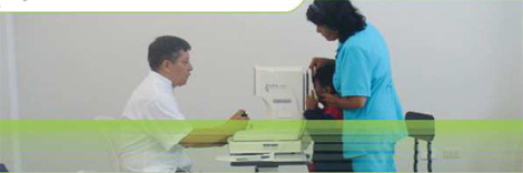 prevalencia_ametropia_escolar/personal_realizando_mediciones prevalencia_ametropia_escolar/personal_realizando_mediciones