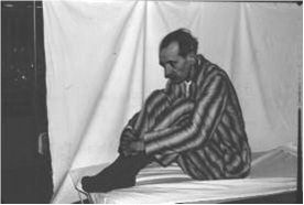 cirugia_pancreatitis_cronica/paciente_flexion_sentado cirugia_pancreatitis_cronica/paciente_flexion_sentado
